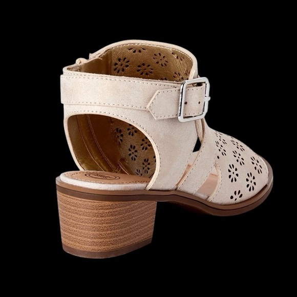 Wonder Nation Dress Sandal - Picture 6 of 6